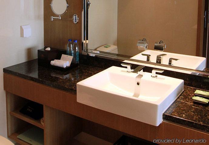 Courtyard By Marriott Kunshan Куншан Стая снимка
