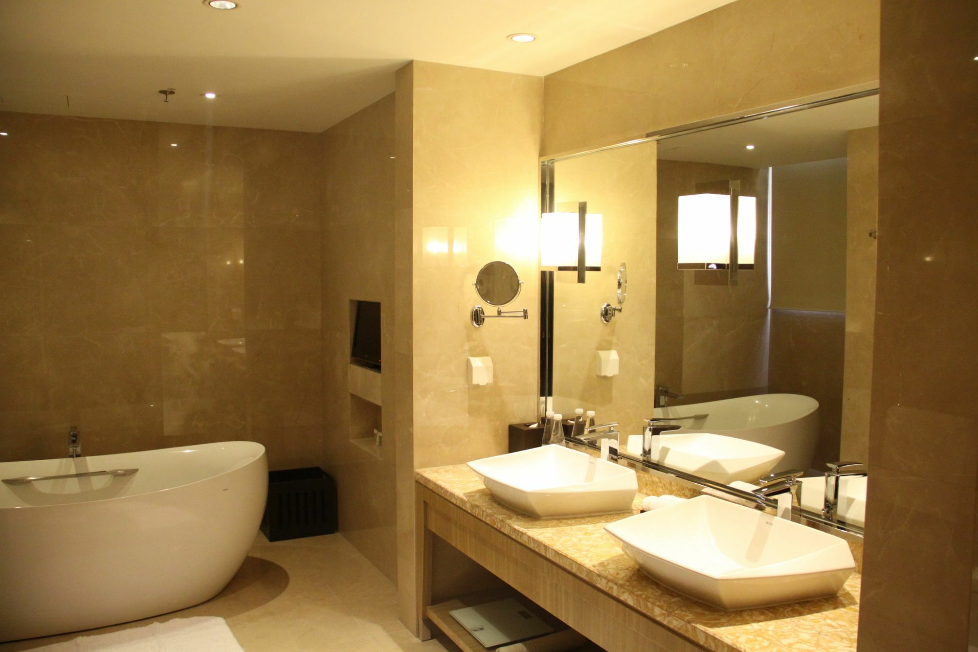 Courtyard By Marriott Kunshan Куншан Екстериор снимка