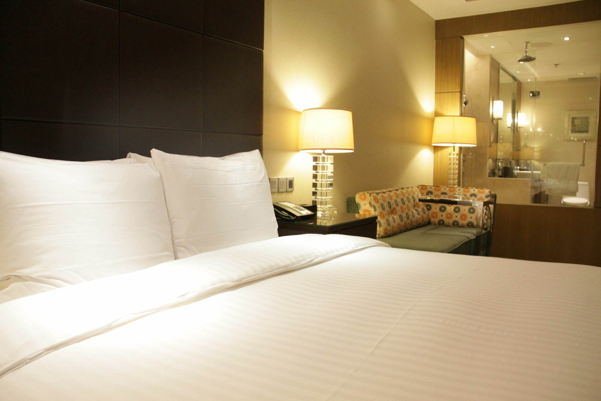 Courtyard By Marriott Kunshan Куншан Екстериор снимка