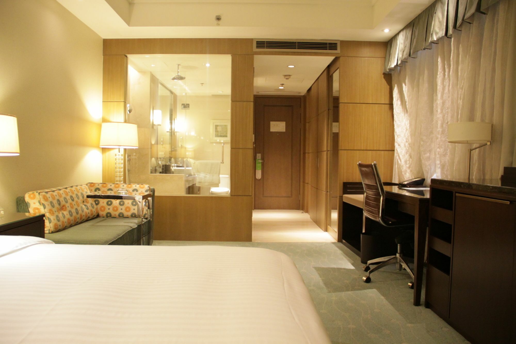 Courtyard By Marriott Kunshan Куншан Екстериор снимка